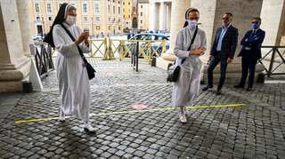 Vatican resident tests positive for COVID-19; Pope tested negative