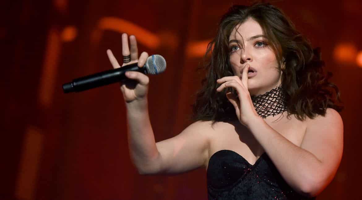 Lorde shares updates on her upcoming music and fans can't keep calm
