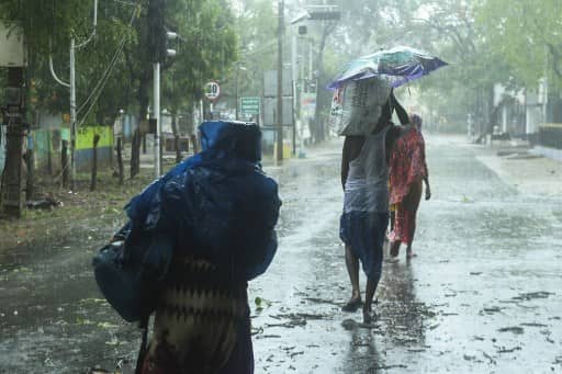 Cyclone Amphan: Vicky Kaushal, Shabana Azmi & other B-town stars praying for safety of the people Cyclone Amphan: Vicky Kaushal, Shabana Azmi & other B-town stars praying for safety of the people