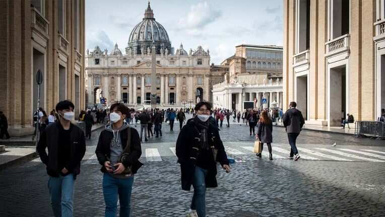 Global coronavirus cases near 5.6 million, death toll rises to 350,509