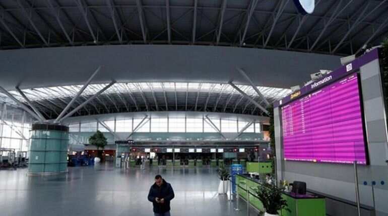 Airlines told to keep middle seat vacant if passenger load permits