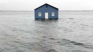 'Rare event': Bizarre weather leaves 50,000 Australian homes without electricity