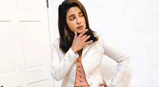 This is Priyanka Chopra's 'Zoom Meeting Lewk' amid quarantine