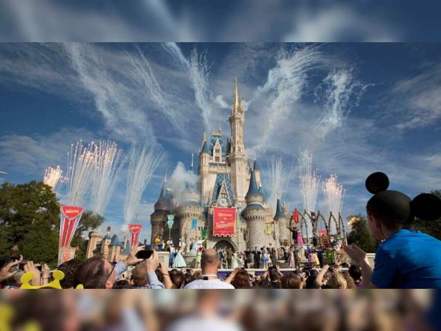 California theme parks, stadiums could reopen as early as April 1