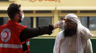 Pakistan: As coronavirus cases cross 100,000, hospitals running out of beds, ventilators