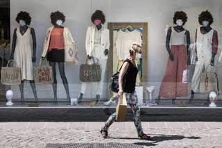 COVID-19 lockdown: France allows restaurants to reopen, end domestic travel limit