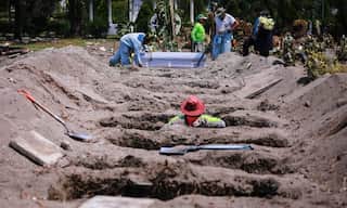Mexico's cemeteries brace for surge in coronavirus deaths as country readies to reopen