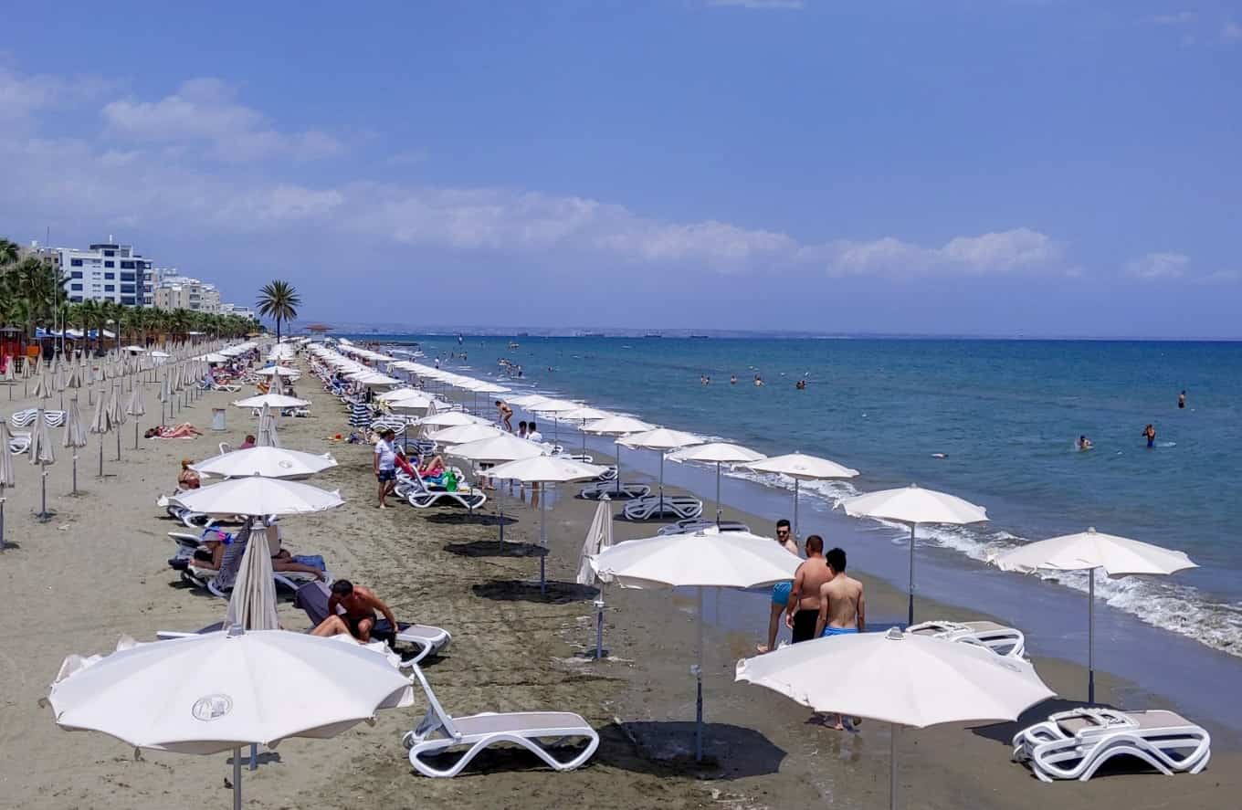 Cyprus to bear expenses of tourists who test positive for COVID-19 upon visit