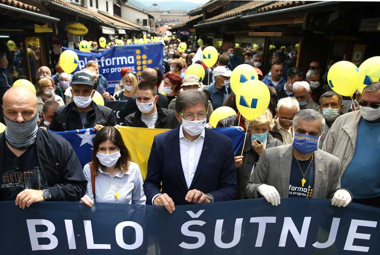 People in Bosnia protest as officials accused of COVID-19 graft People in Bosnia protest as officials accused of COVID-19 graft