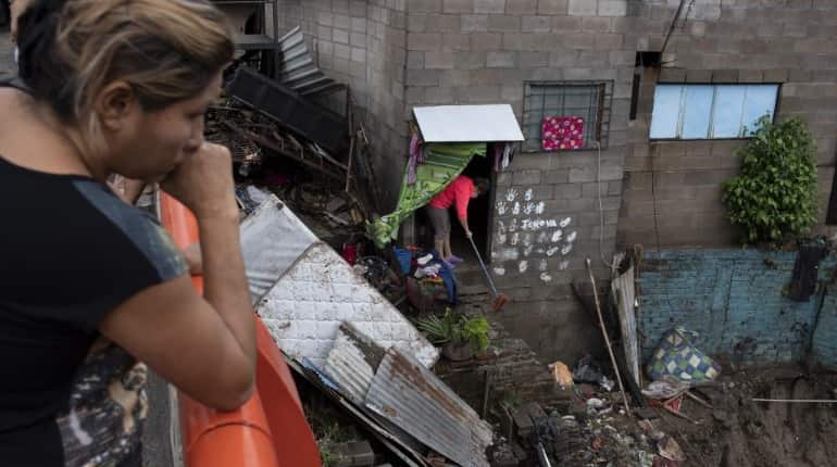 At least 10 killed as Tropical Storm Amanda hits El Salvador, Guatemala