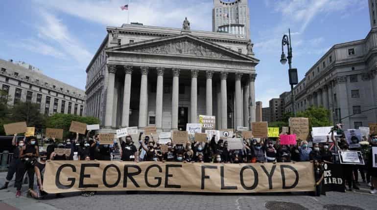 What really played out between the police and George Floyd in his final moments What really played out between the police and George Floyd in his final moments