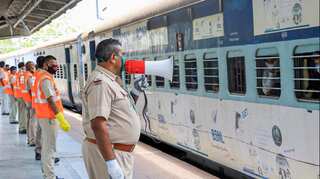 Unable to manage seats in Shramik Special train, man buys car and heads home