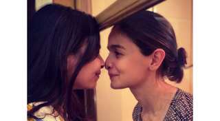 Alia Bhatt and sister Shaheen are sibling goals in this picture