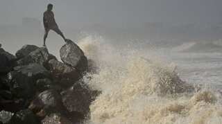 Tropical cyclone headed for southern India after causing little damage in Sri Lanka