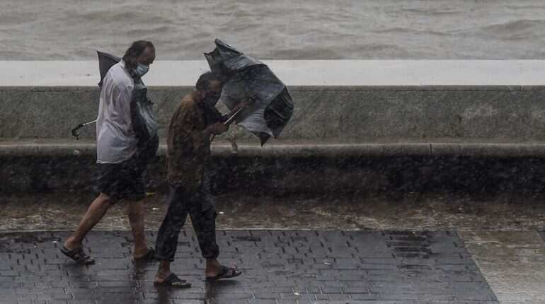 No landing or take-offs at Mumbai airport due to cyclone