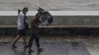After coronavirus pandemic, cyclone Nisarga hits Maharashtra