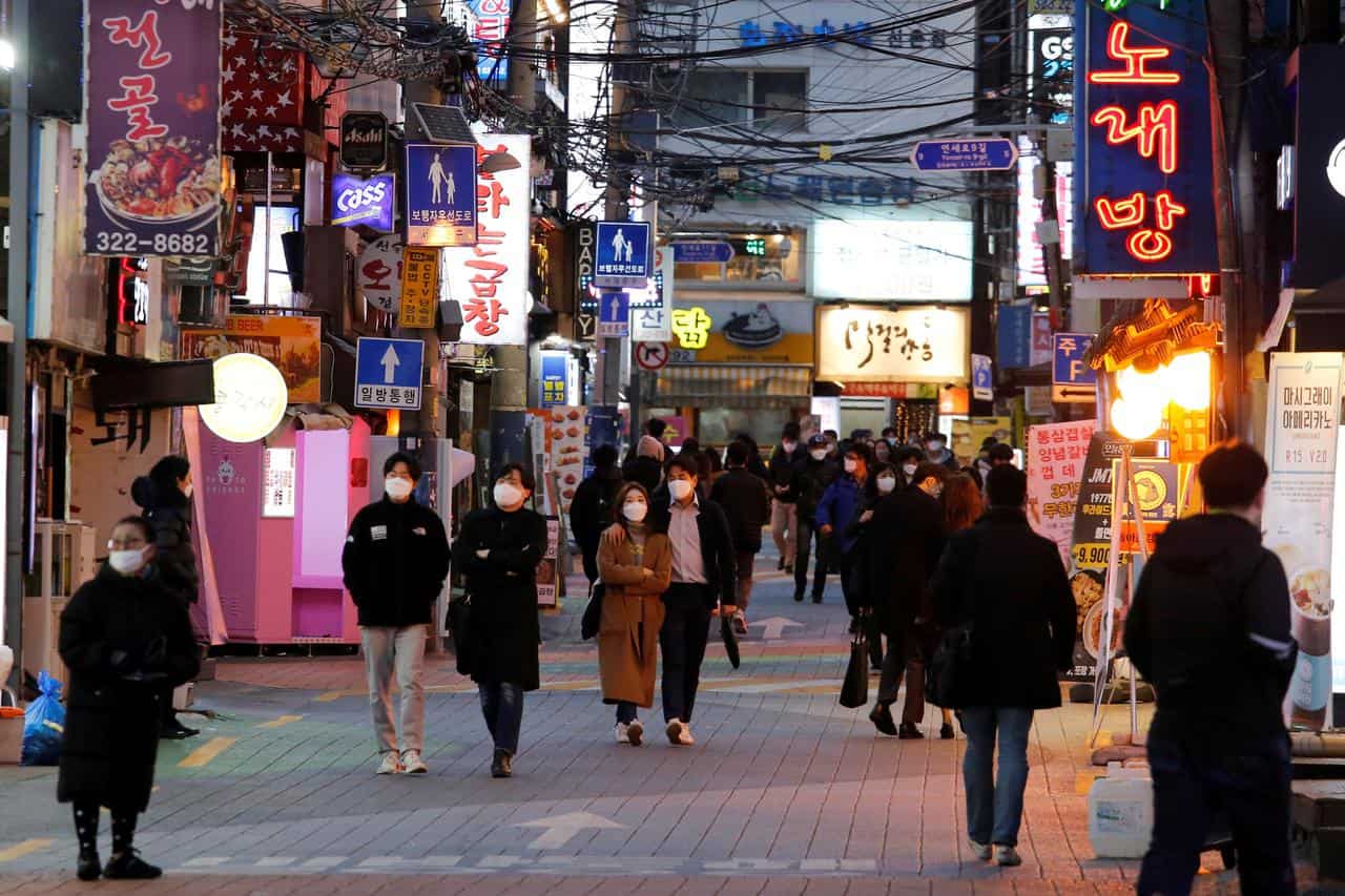 South Korea enters recession as exports plunge by most since 1963 South Korea enters recession as exports plunge by most since 1963