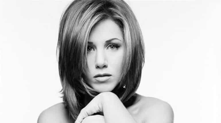 Jennifer Aniston auctions off her nude portrait to raise COVID-19 funds