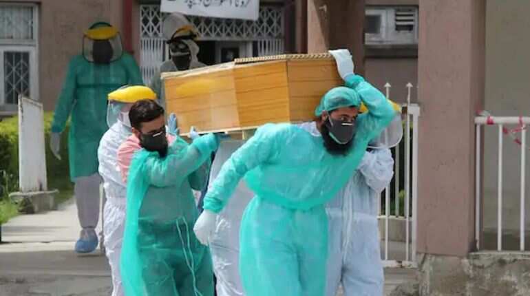 Five dead in Pakistan COVID-19 hospital due to oxygen deficiency; staff suspended Five dead in Pakistan COVID-19 hospital due to oxygen deficiency; staff suspended