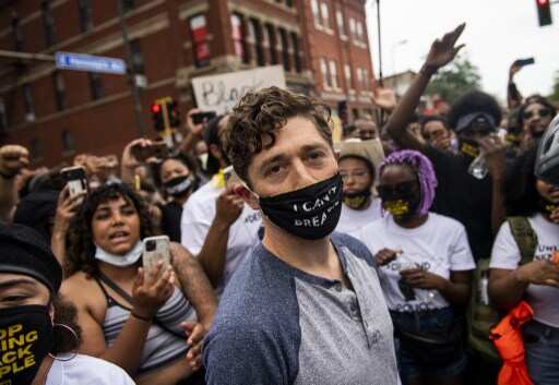 Minneapolis Mayor Jacob Frey booed out of rally after refusing to defund police