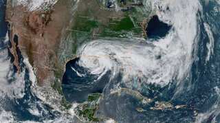 Storm Cristobal makes landfall in the US state of Louisiana