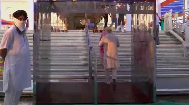 Sri Bangla Sahib Gurudwara, Delhi
