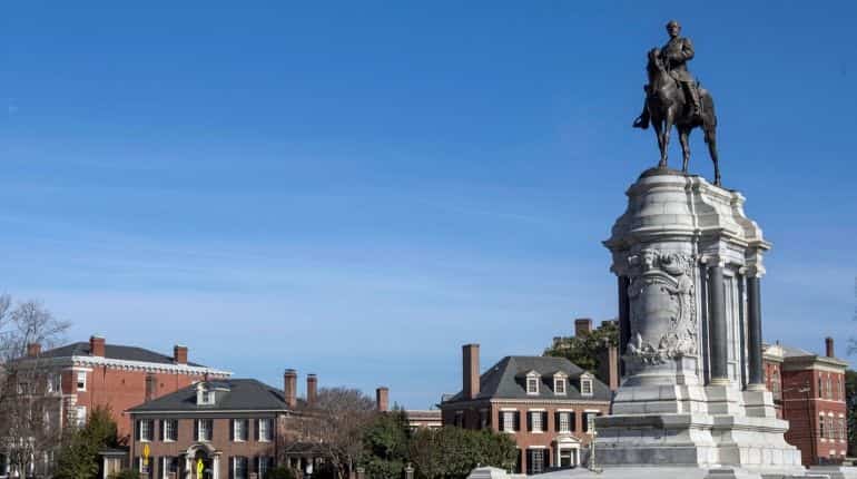 Virginia judge blocks governor's demand to pull down Confederate statue