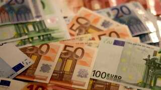 Swiss police investigates 8-year-old boy over toy banknotes