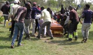 Tear gas fired as crowd seizes Kenya pop star's body to halt hasty COVID funeral
