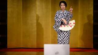 Coronavirus forces Japanese geishas to offer their services online