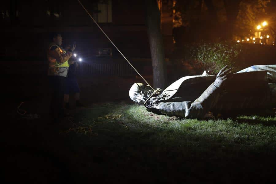Statue of Confederate general toppled in Washington, Trump calls it a 'disgrace' Statue of Confederate general toppled in Washington, Trump calls it a 'disgrace'
