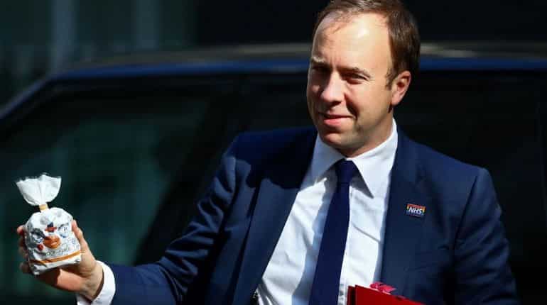 UK: Matt Hancock's leaked Covid messages revive painful pandemic debates