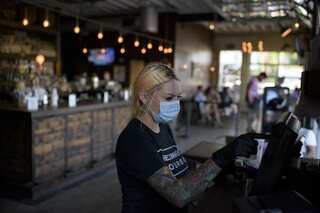 Coronavirus in US: Masks no longer compulsory in Texas despite warnings