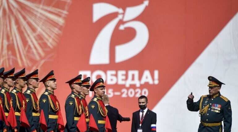 Russian honour guards