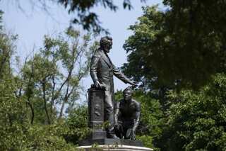 Washington delegate to introduce legislation to remove Lincoln statue