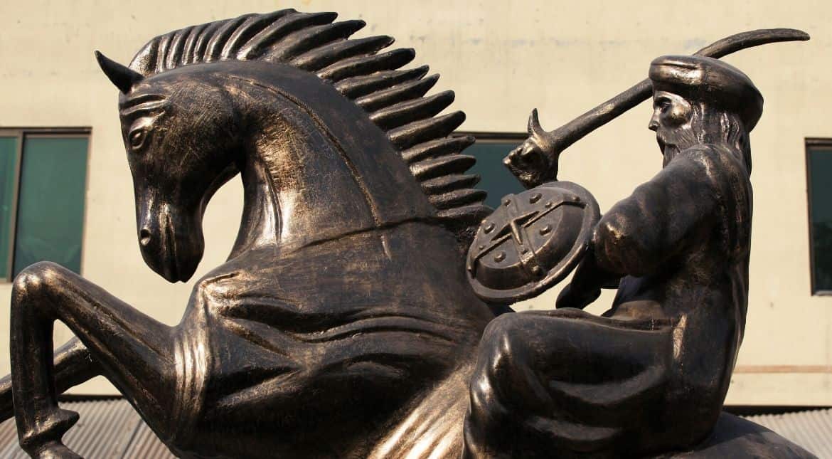 Popular Turkish TV drama Ertugrul Gazi inspires statues in Pakistan Popular Turkish TV drama Ertugrul Gazi inspires statues in Pakistan
