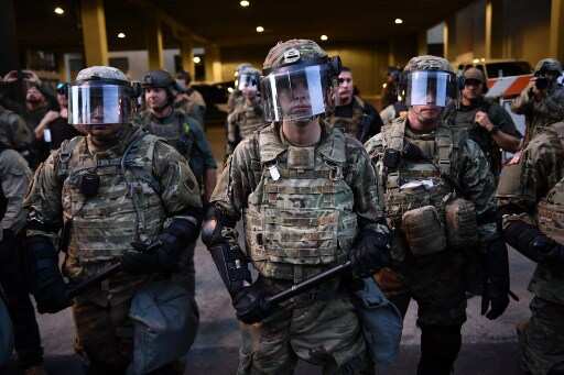 US mobilizes National Guard troops to protect monuments in Washington