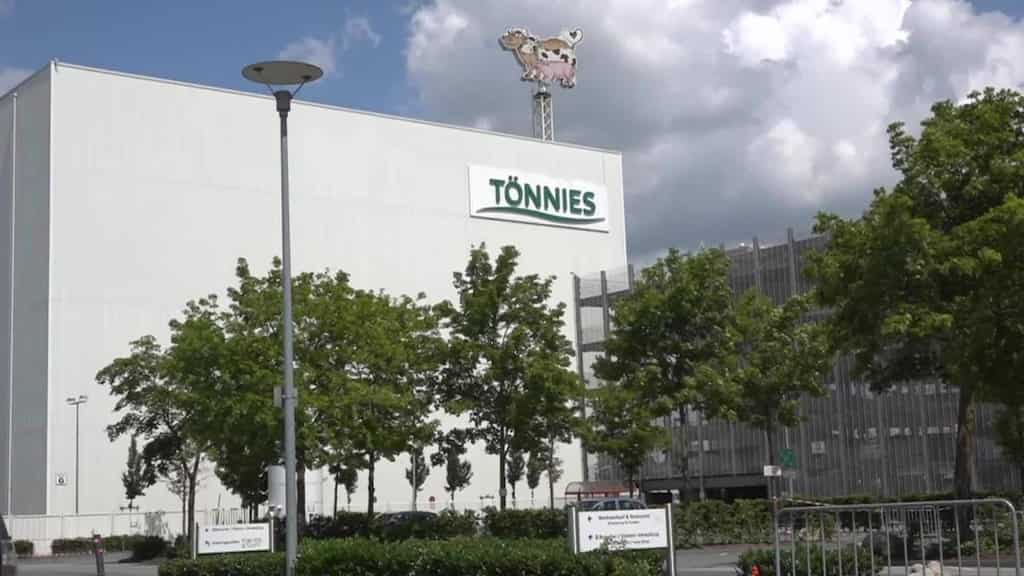 Germany: Over 1500 employees of Toennies slaughterhouse test corona positive | WION-DW Partnership