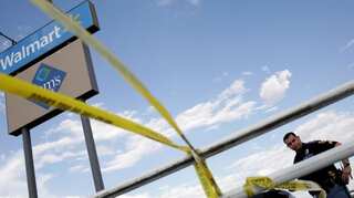 US: Walmart shooting kills 2 people; 4 wounded