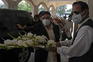 Sindh records over 80,000 cases as COVID-19 in Pakistan surges over 205,600