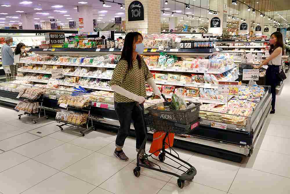 May retail sales fell sharply in Japan