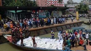 At least 30 die in Bangladesh ferry accident