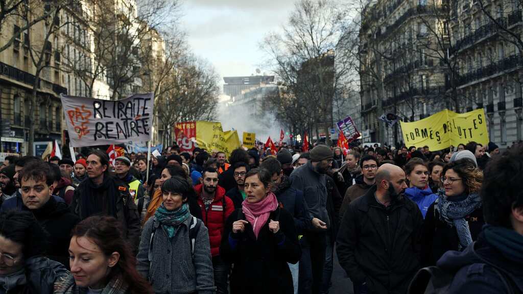 French healthcare workers protest for better wages