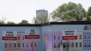 UK house prices fall for first time since 2012