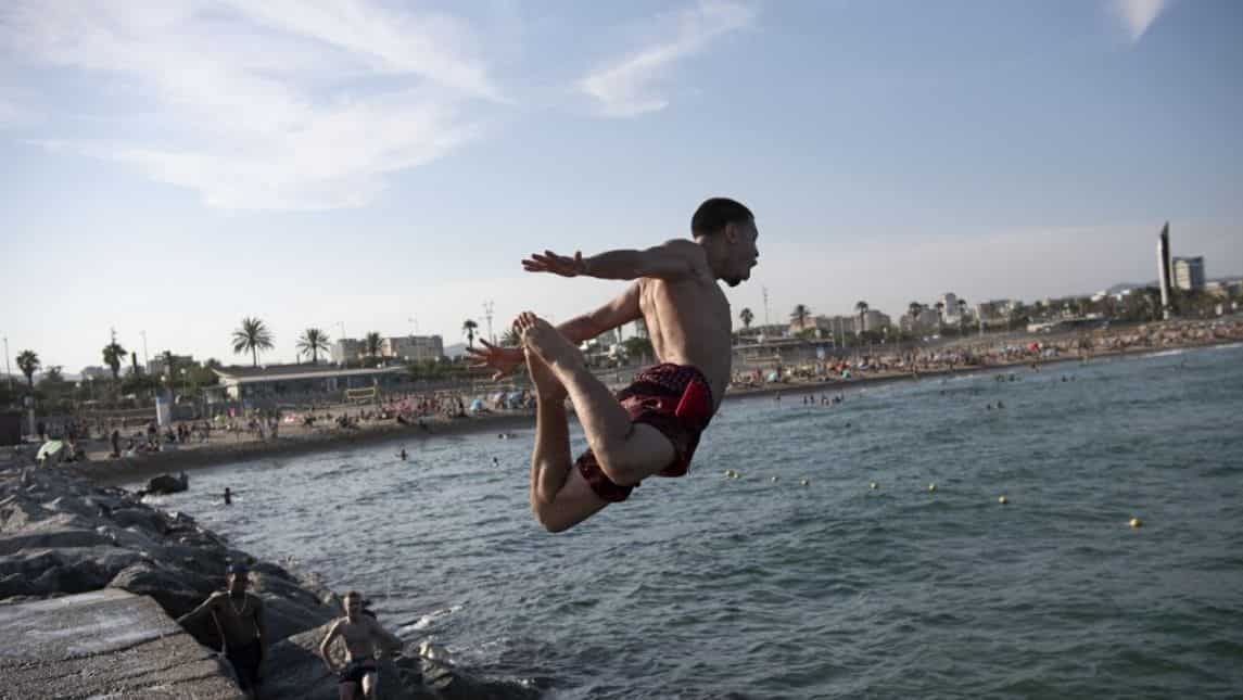 Stunt or a dive?