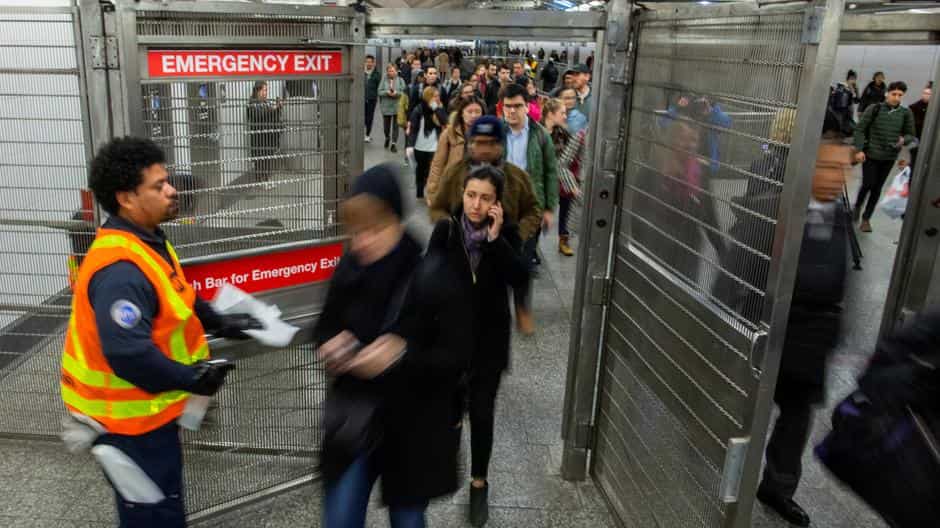 Coronavirus: US reports over 55,000 new cases; death toll nears 147,000