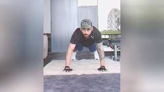 Watch: Indian skipper Virat Kohli adds twist to Pandya's 'fly pushups'