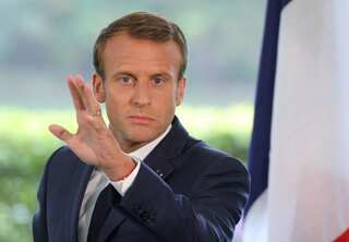 Macron urges new Mideast talks after call with Mahmoud Abbas
