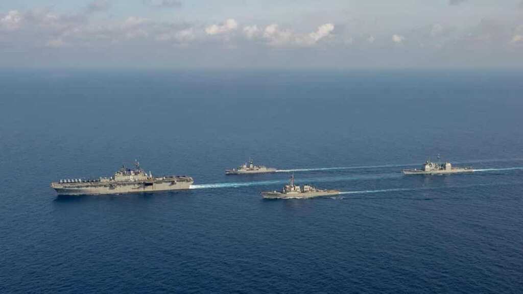 US sends navy ships to South China sea amid rising tensions with China