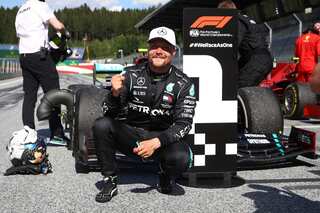Bottas wins dramatic Austrian opener